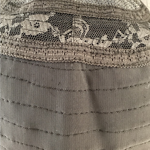 4x4 lace wig made with 100% human hair wig - Picture 8 of 13